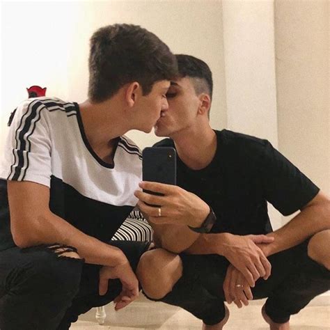 novinho gay x|COMENDO O AMIGO NOVINHO .